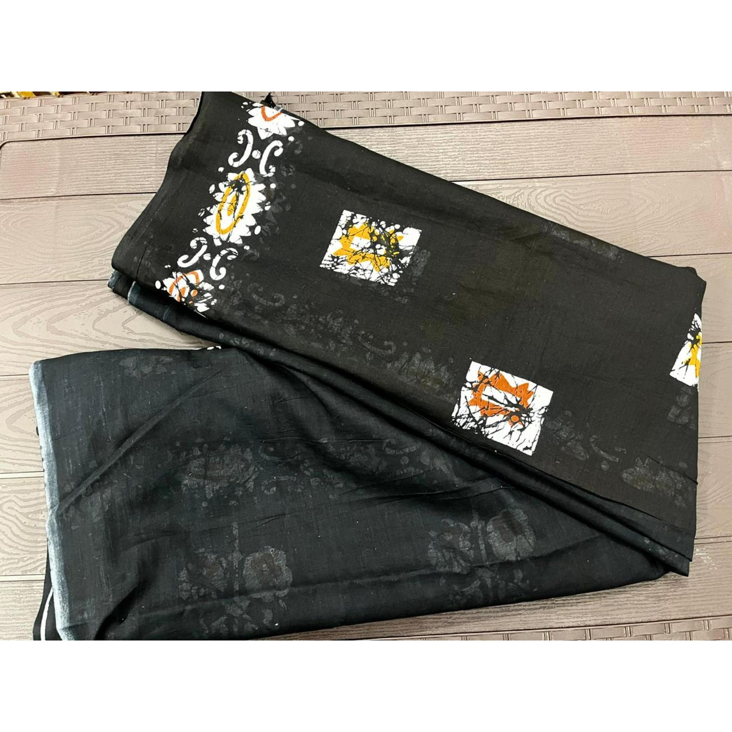 Black Tie & Dye Print Mul Cotton Saree
