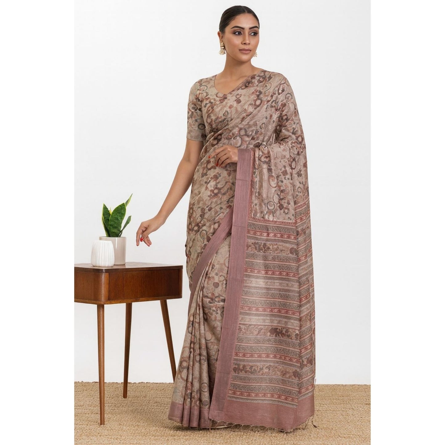 Beige and Rust Linen Geometric Printed Saree