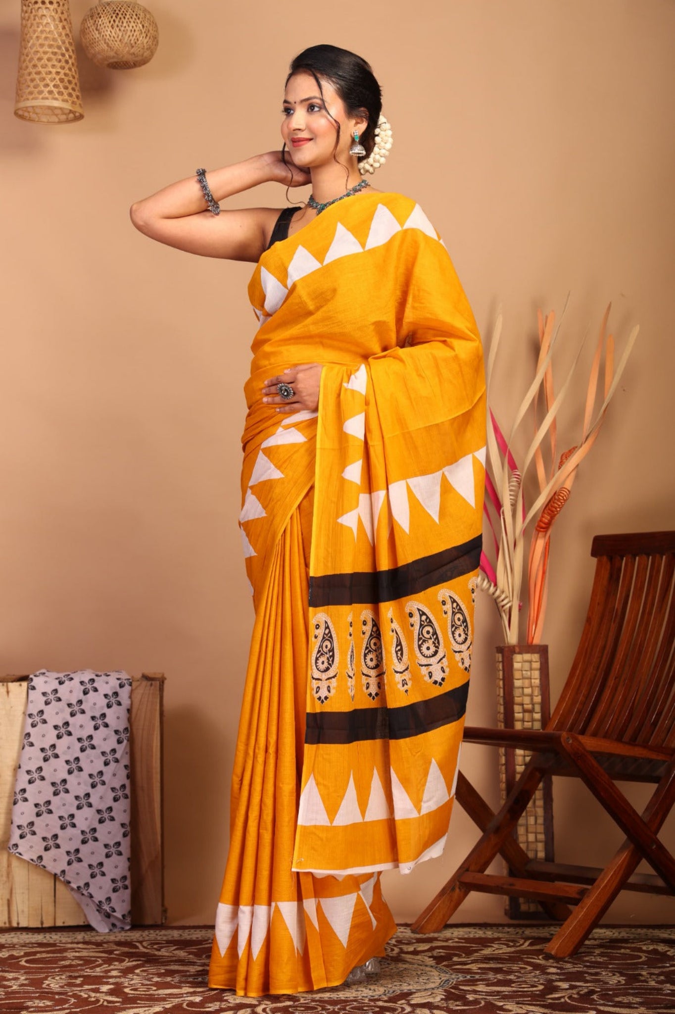 Yellow Geometric Print Mul Cotton Saree